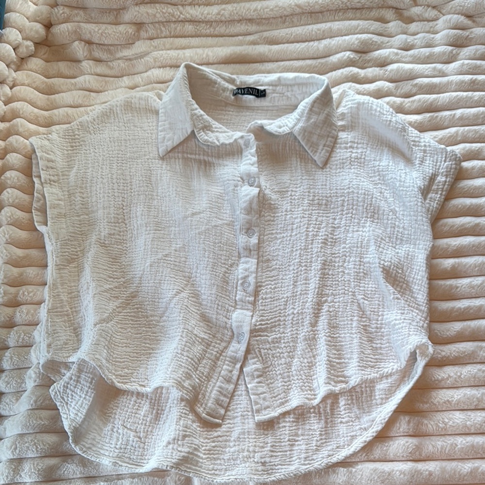 Cream Boxy Cap Sleeve Notched Collar Shirt